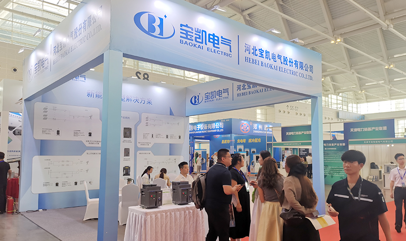 暴击行业天花板！jinnian金年会硬核技术亮相天津清洁能源展，引央视记者及能源产业巨头现场“挖宝”